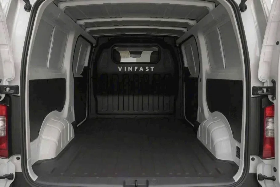 vinhxd_comthung-xe-vinfast